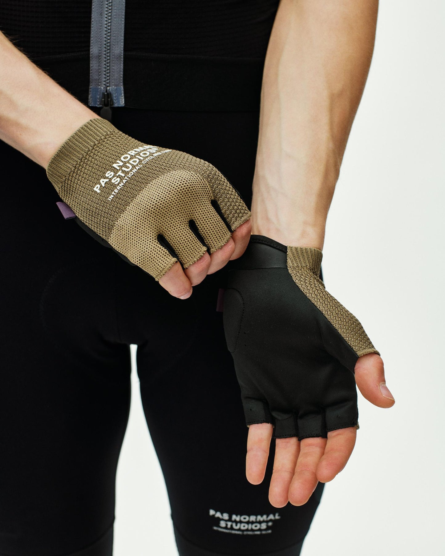 Escapism Mitts Earth