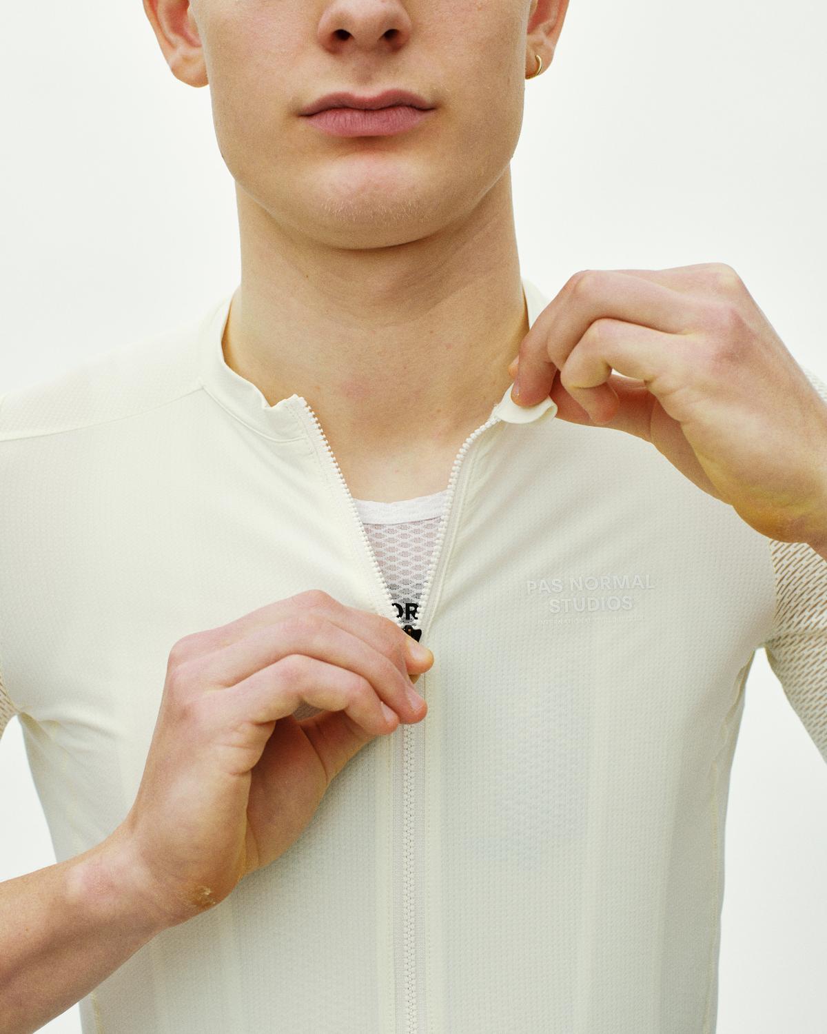 Men's Essential Light Jersey Off-White