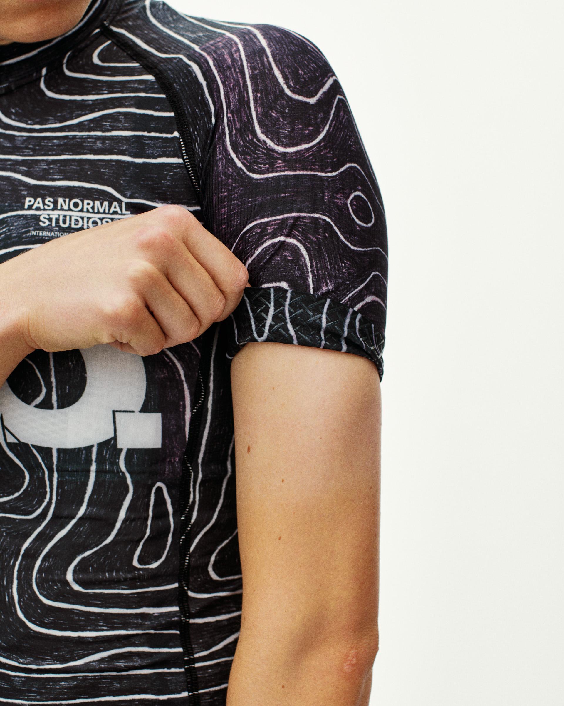 Pas Normal Studios TKO Mechanism Jersey Feminino Preto Multi | VIRAGE